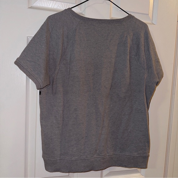 Fila Size Large Short Sleeve Sweatshirt Women's Logo Style Gray pullover - Picture 4 of 4